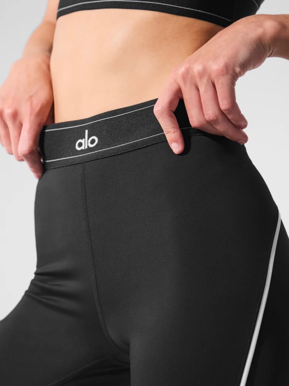 Airlift High-Waist Suit Up Legging - Picture 3 of 6